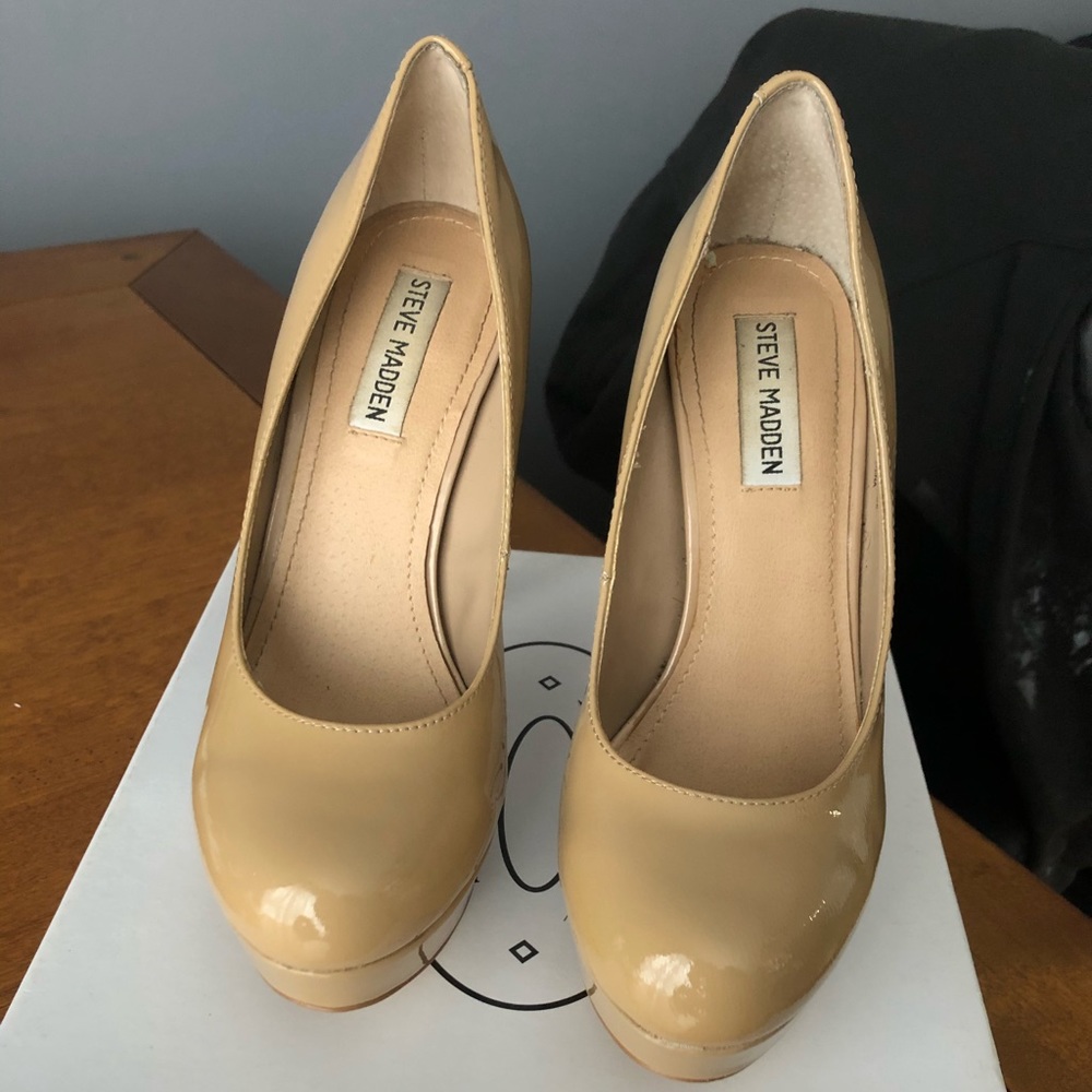 Steve Madden Platform Nude Heel